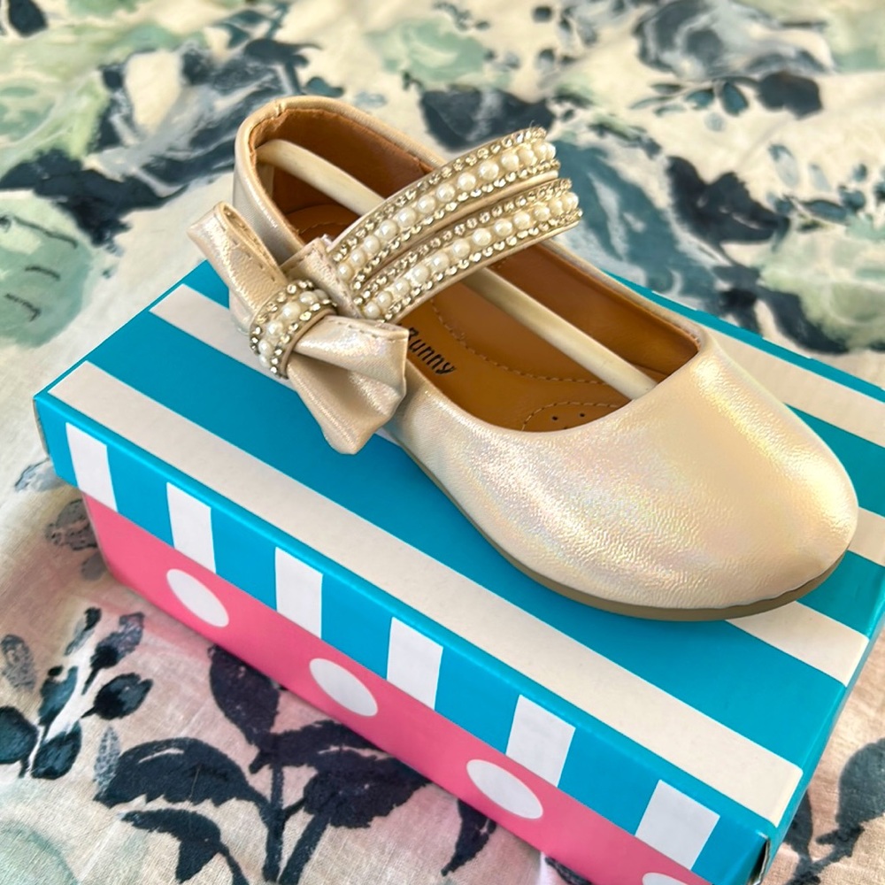 NWT Honey Bunny Toddler Dress Shoes - Sz 7